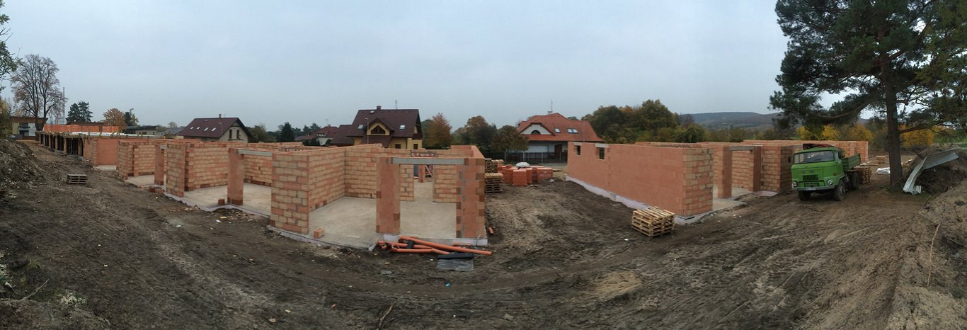 Projekt 14-ti řadových domů Na Celně – Mladá Boleslav, stavíme.
